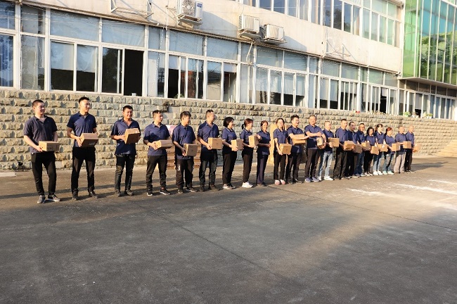 公司举行庆祝建业七十周年暨迎中秋庆国庆拔河角逐_公司新闻_德赢vwin